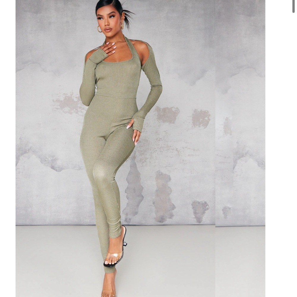 PrettyLittleThing - KHAKI TEXTURED RIB CHEST STRAP HALTERNECK JUMPSUIT - NEW